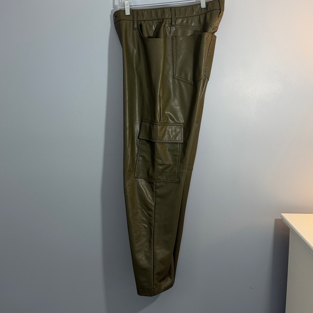 Abercrombie & Fitch faux leather 90’s relaxed high rise pants SZ 32/14 - Picture 7 of 13